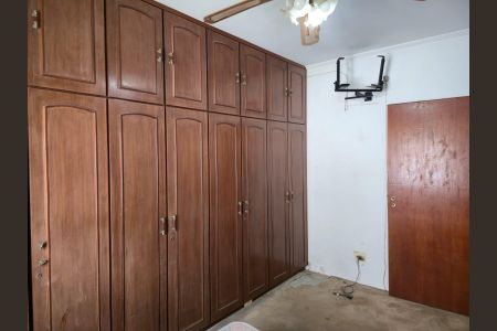 Casa à venda com 350m², 4 quartos e 8 vagasSuíte 01