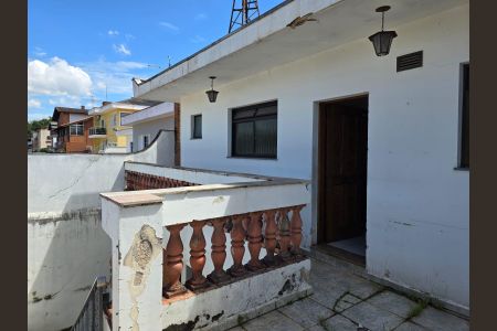 Casa à venda com 350m², 4 quartos e 8 vagasVaranda 