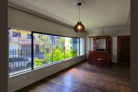 Casa à venda com 350m², 4 quartos e 8 vagasSala 