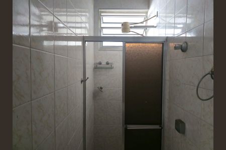 Casa à venda com 350m², 4 quartos e 8 vagasBanheiro de Serviço