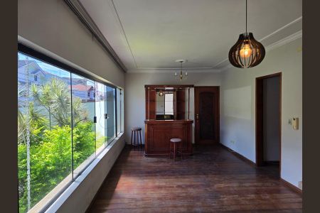 Casa à venda com 350m², 4 quartos e 8 vagasSala 