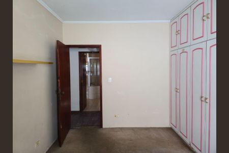 Casa à venda com 350m², 4 quartos e 8 vagasSuíte 02