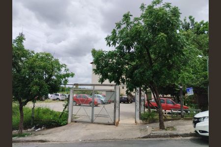 Apartamento para alugar com 64m², 2 quartos e 1 vagaFachada