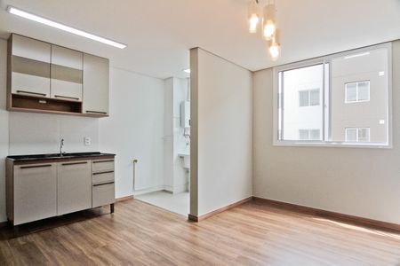 Sala de apartamento para alugar com 2 quartos, 42m² em Loteamento City Jaragua, São Paulo