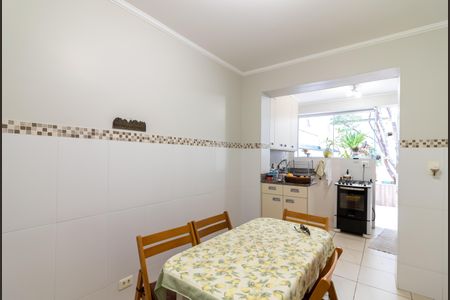 Casa à venda com 255m², 3 quartos e 2 vagas Casa à venda com 255m², 3 quartos e 2 vagasSala de Jantar