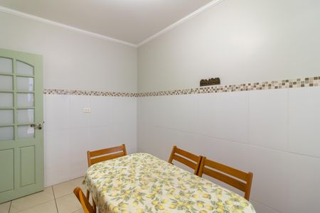 Casa à venda com 255m², 3 quartos e 2 vagas Casa à venda com 255m², 3 quartos e 2 vagasSala de Jantar