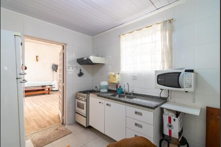 Casa à venda com 255m², 3 quartos e 2 vagas Casa à venda com 255m², 3 quartos e 2 vagasEdícula - Cozinha