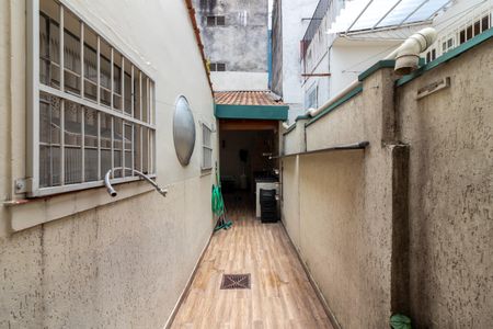 Casa à venda com 255m², 3 quartos e 2 vagas Casa à venda com 255m², 3 quartos e 2 vagasQuarto (Vista)