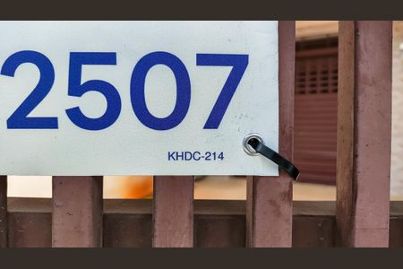 Casa à venda com 255m², 3 quartos e 2 vagas Casa à venda com 255m², 3 quartos e 2 vagasKHDC-214