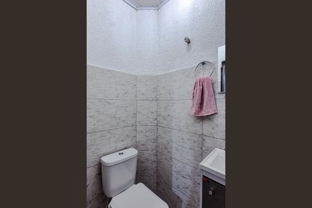 Casa à venda com 137m², 4 quartos e 2 vagasBanheiro da Suíte