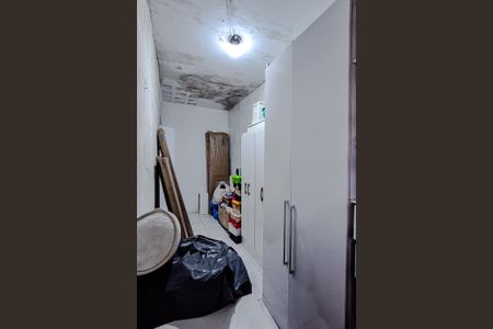 Casa à venda com 137m², 4 quartos e 2 vagasQuarto de Serviço