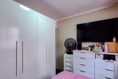 Casa à venda com 137m², 4 quartos e 2 vagasQuarto 1