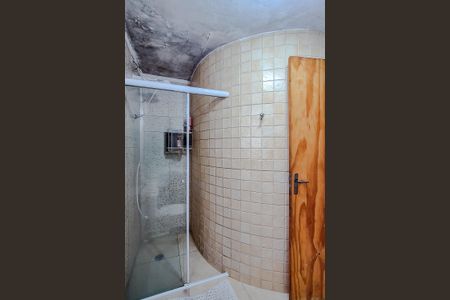 Casa à venda com 137m², 4 quartos e 2 vagasBanheiro