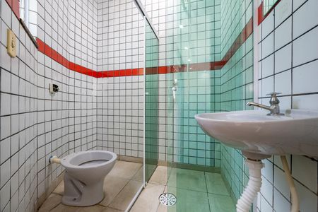 Banheiro da Suíte de kitnet/studio para alugar com 1 quarto, 50m² em Conjunto Residencial Jardim Canaa, São Paulo