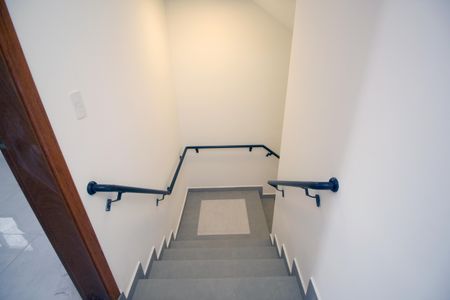 Apartamento para alugar com 89m², 2 quartos e 1 vagaEscada