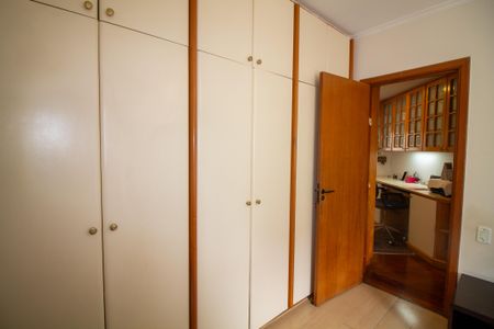 Apartamento para alugar com 122m², 3 quartos e 2 vagasQuarto 2