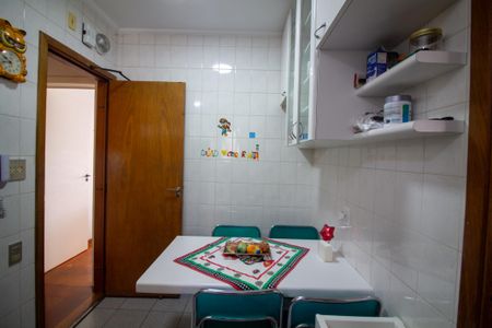 Apartamento para alugar com 122m², 3 quartos e 2 vagasCopa