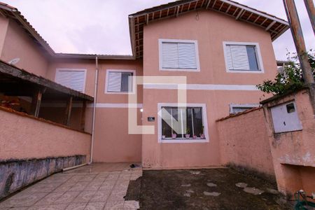 Casa de condomínio para alugar com 70m², 2 quartos e 3 vagas