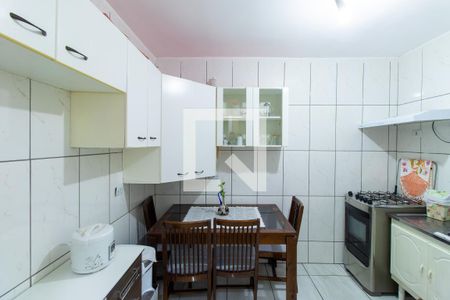 Casa de condomínio para alugar com 70m², 2 quartos e 3 vagas