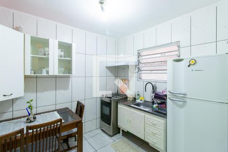 Casa de condomínio para alugar com 70m², 2 quartos e 3 vagas