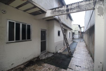 Casa para alugar com 60m², 2 quartos e sem vagaQuintal