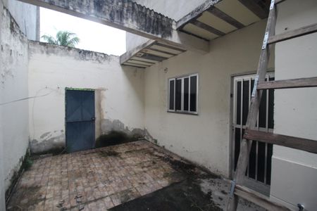 Casa para alugar com 60m², 2 quartos e sem vagaQuintal