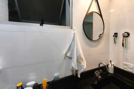 Banheiro de apartamento à venda com 2 quartos, 59m² em Jardim Pauliceia, Campinas