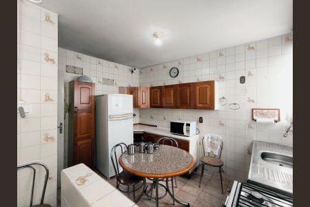 Apartamento à venda com 70m², 2 quartos e 2 vagasCozinha e Área de Serviço