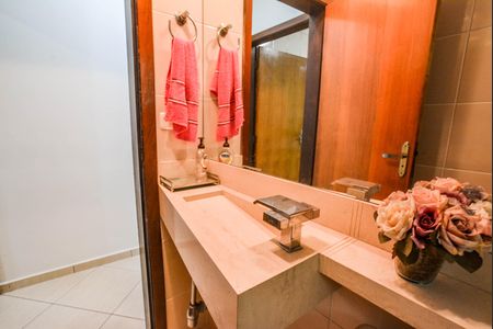 Casa à venda com 125m², 3 quartos e 4 vagasLavabo