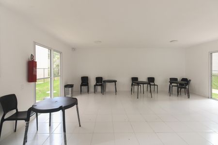 Apartamento para alugar com 43m², 2 quartos e sem vagaÁrea Comum - Salão de Festas 