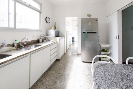 Apartamento à venda com 144m², 3 quartos e 3 vagasCozinha