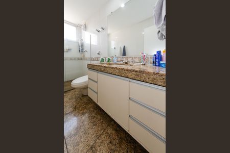 Apartamento à venda com 144m², 3 quartos e 3 vagasBanheiro social