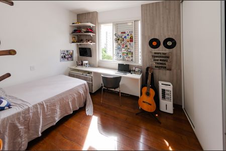 Apartamento à venda com 144m², 3 quartos e 3 vagasQuarto 2