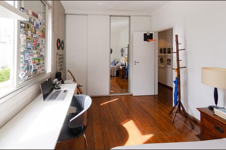 Apartamento à venda com 144m², 3 quartos e 3 vagasQuarto 2