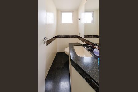 Apartamento à venda com 144m², 3 quartos e 3 vagasLavabo