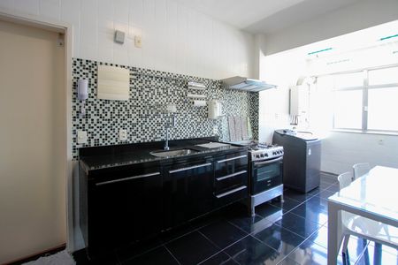 Apartamento para alugar com 130m², 2 quartos e 2 vagas