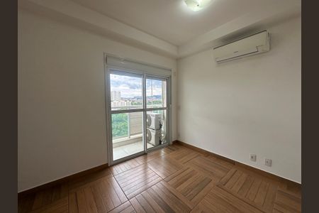 Apartamento à venda com 136m², 3 quartos e 2 vagasSuíte 2