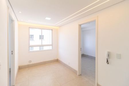 Sala de apartamento para alugar com 2 quartos, 35m² em Chacara Santa Lucia, Carapicuíba