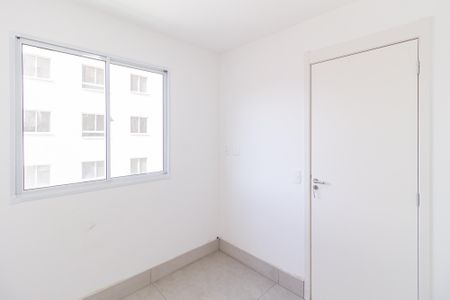 Quarto 1 de apartamento para alugar com 2 quartos, 35m² em Chacara Santa Lucia, Carapicuíba