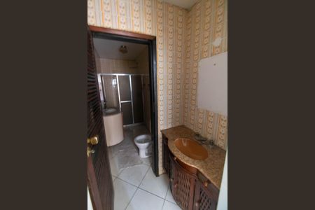 Casa à venda com 260m², 1 quarto e 3 vagasBanheiro