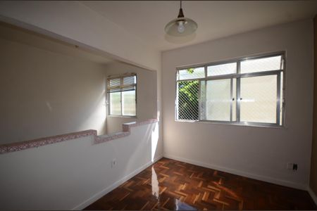 Sala de apartamento para alugar com 2 quartos, 60m² em Praça Seca, Rio de Janeiro
