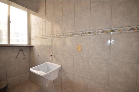 Apartamento para alugar com 60m², 2 quartos e sem vagaCozinha e Área de Serviço