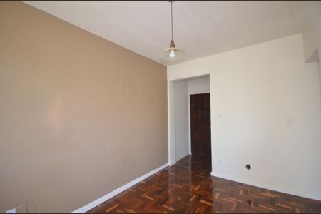 Apartamento para alugar com 60m², 2 quartos e sem vagaSala