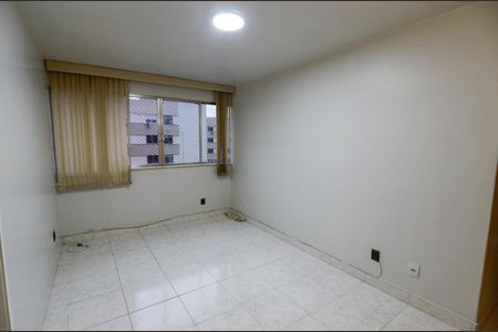 Sala de apartamento para alugar com 2 quartos, 60m² em Praça da Bandeira, Rio de Janeiro