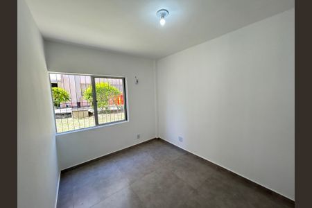Quarto 1 de apartamento para alugar com 2 quartos, 59m² em Jardim Sulacap, Rio de Janeiro
