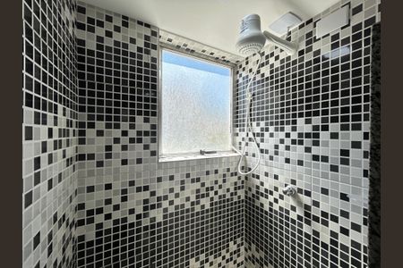 Apartamento para alugar com 59m², 2 quartos e 1 vagaBanheiro-chuveiro