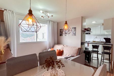 Sala de apartamento para alugar com 2 quartos, 50m² em Santa Terezinha, São Bernardo do Campo