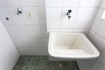 Apartamento para alugar com 60m², 2 quartos e 1 vagaÁrea de Serviço