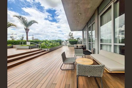 Studio para alugar com 35m², 1 quarto e 1 vaga Studio para alugar com 35m², 1 quarto e 1 vagaÁrea comum - Piscina