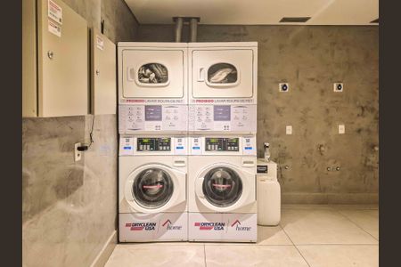 Studio para alugar com 35m², 1 quarto e 1 vaga Studio para alugar com 35m², 1 quarto e 1 vagaLavanderia Prédio